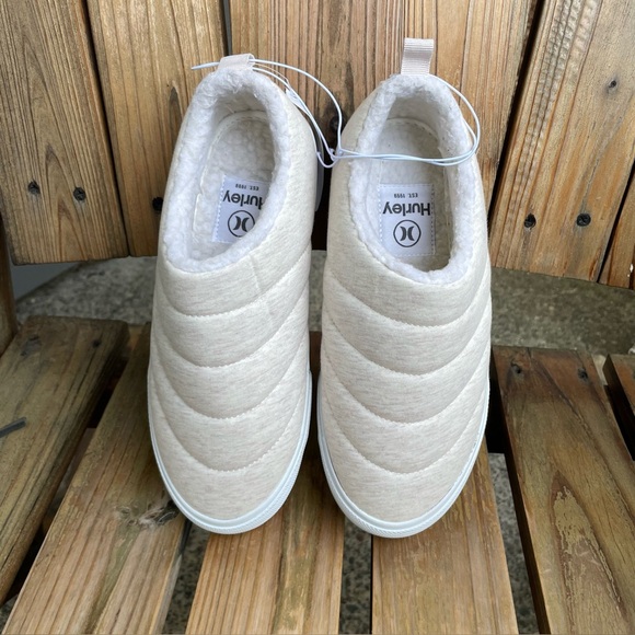 Hurley Arlo Puff Slip On Clog Shoes Size 6
Cream White - Picture 7 of 12